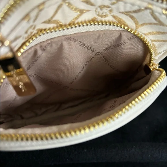 Michael Kors Gold and Cream Women's Bag - Picture 6 of 9